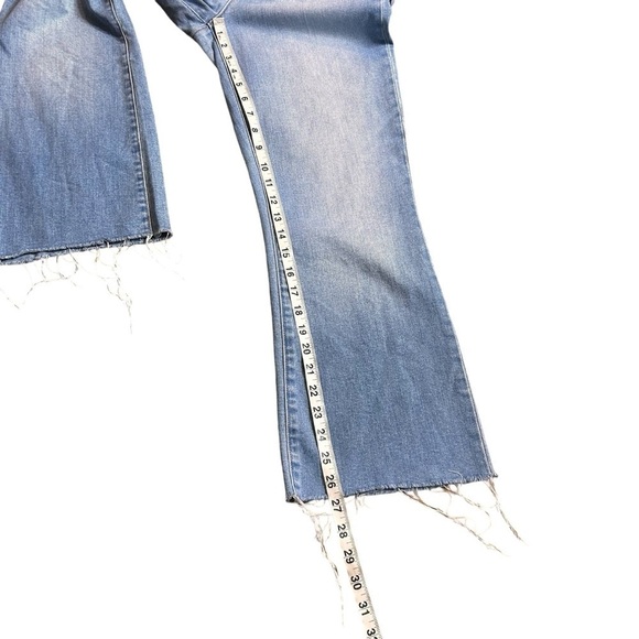 L'AGENCE Kendra High-Rise Crop Flare Jeans - Picture 11 of 13